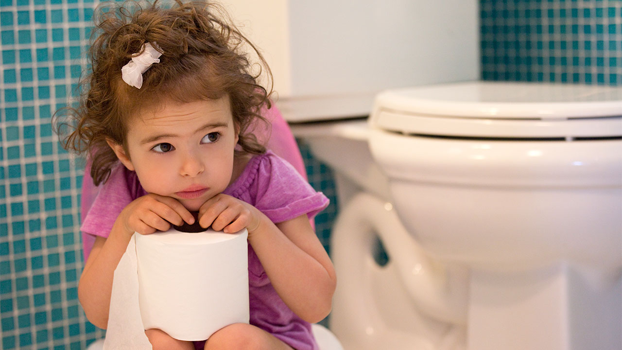 علائم آمادگی کودک برای آموزش دستشویی رفتن